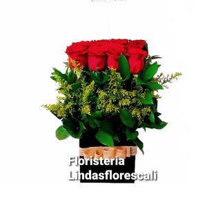 Detalle Rosas Rojas Con Amor