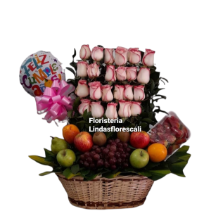 Canasta de Rosas Rosadas y Frutas 