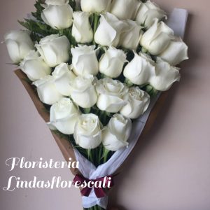 Ramo De Rosas Blancas