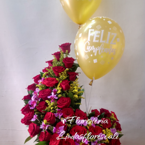 Ramo De Rosas Con Amor